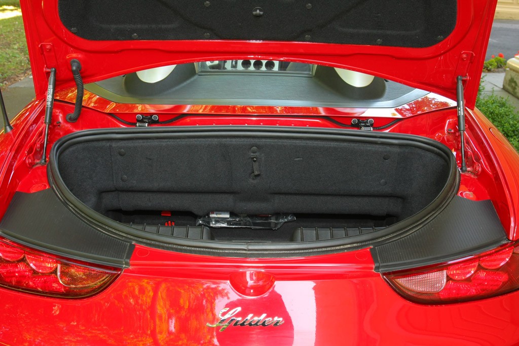 Używana Alfa Romeo Spider: szybka, piękna i droga