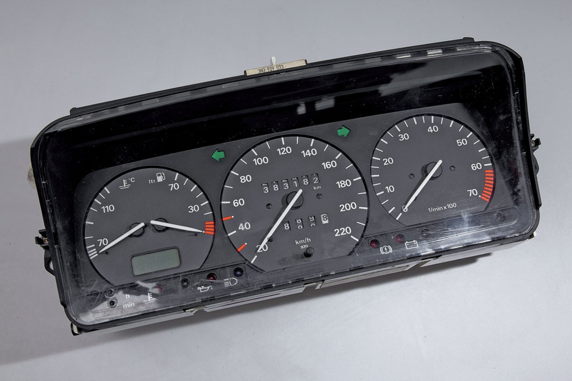 Które elementy elektroniki samochodowej można naprawić?