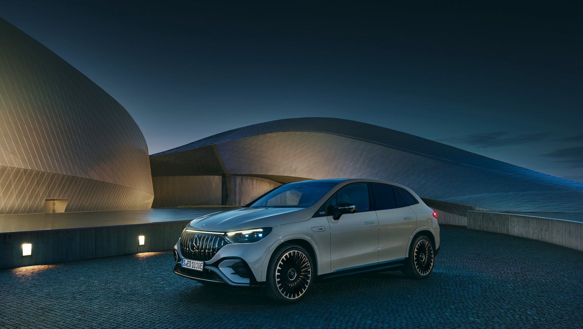 Nowy Mercedes-AMG EQE
