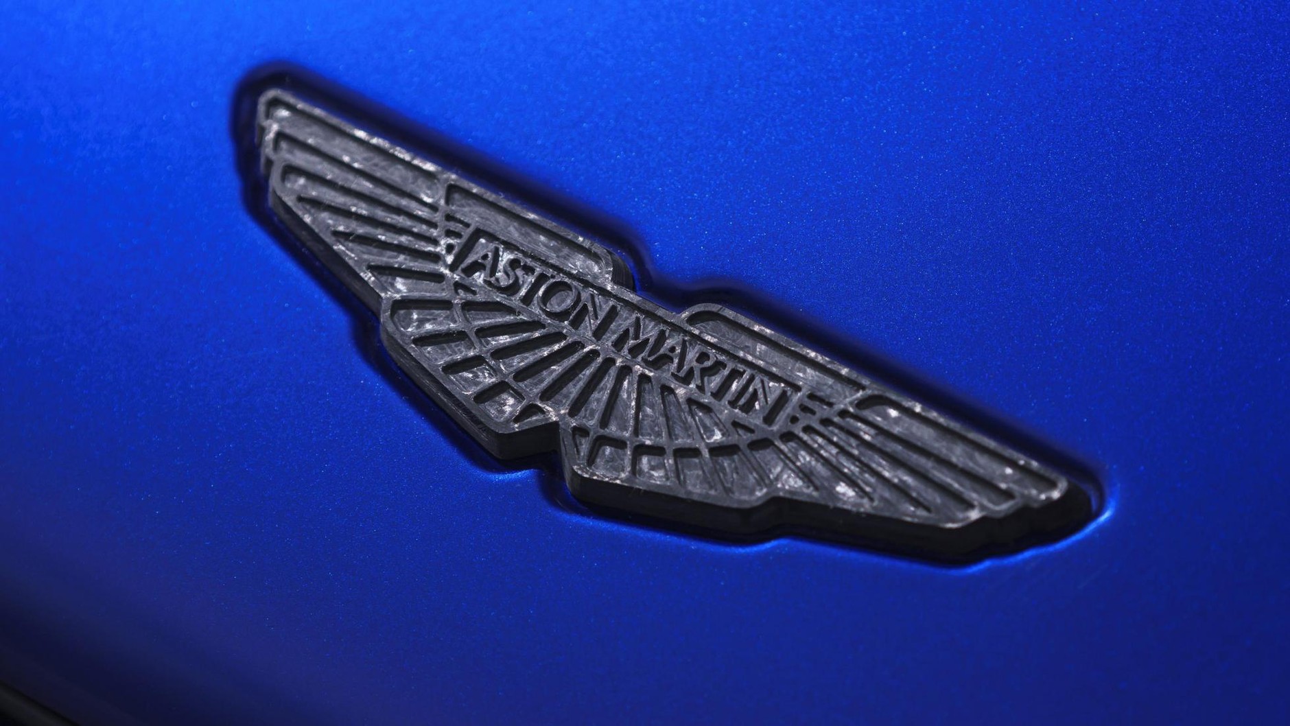 Aston Martin DB11 Zaffre Blue z działu Q