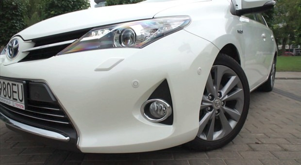W korku z... Toyotą Auris Hybrid - cz. 02
