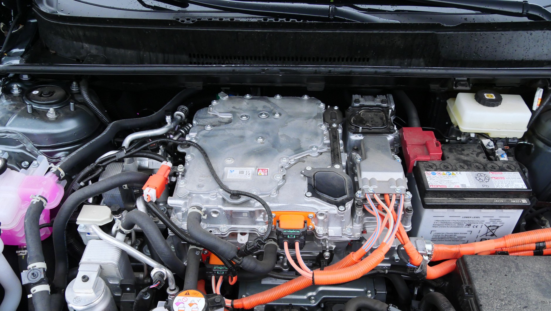 Toyota C-HR+ Executive AWD: to nie zelektryfikowana wersja spalinowego auta, ale elektryk skonstruowany od podstaw.