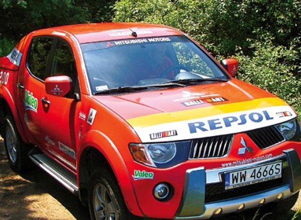 Mitsubishi L200 - prawie jak Dakar