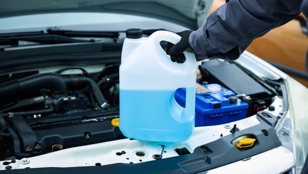 Zimowy płyn do spryskiwaczy