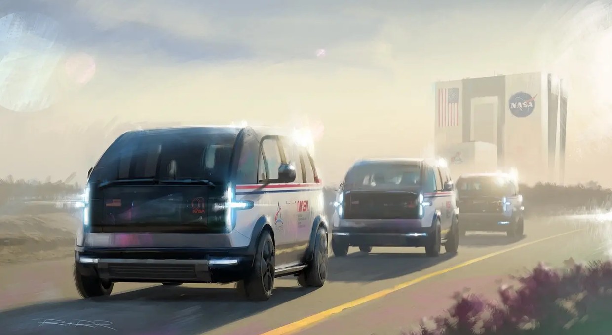 Pokazali pojazdy do transportu załogi NASA