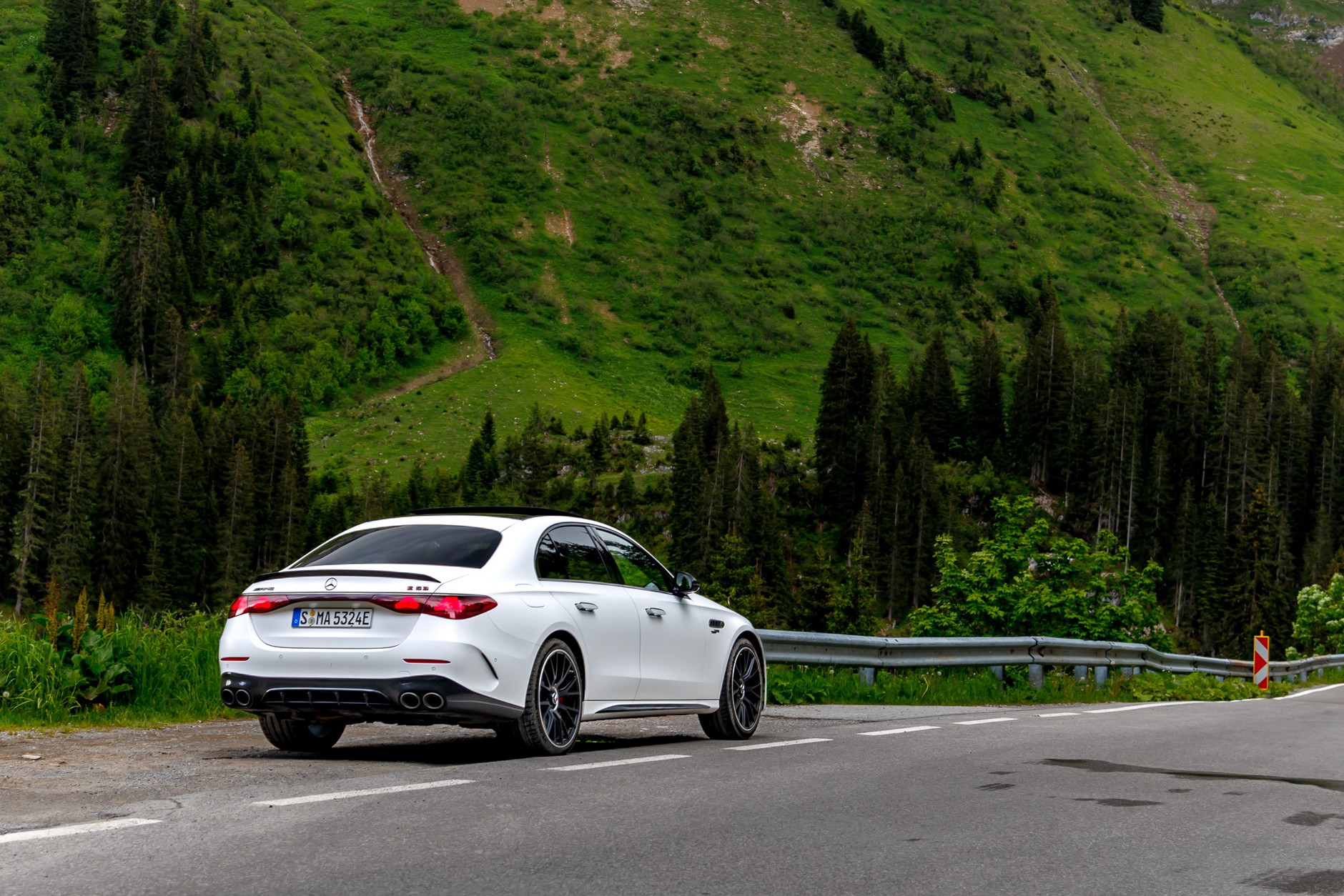 Mercedes-AMG E53 Hybrid 4MATIC+