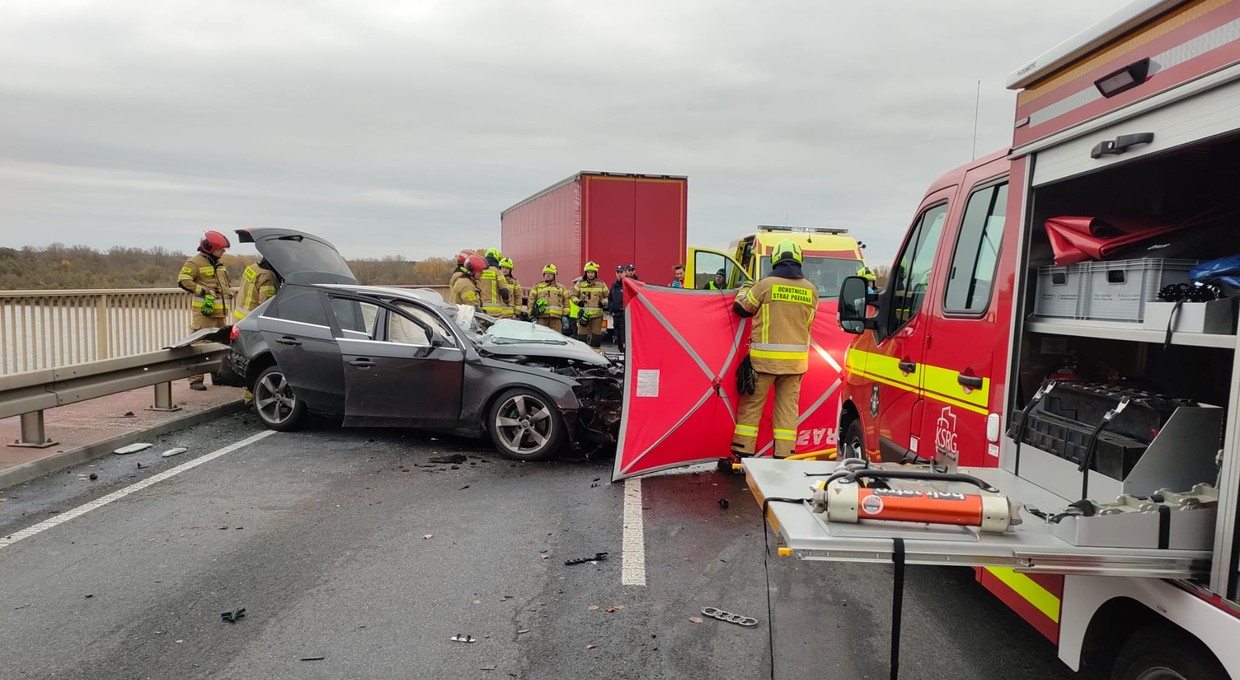 Pięć osób dziennie. Tyle średnio ginie na polskich drogach. Co roku na świecie 1,2 mln