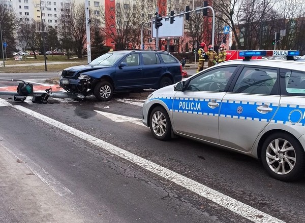 Zasłabł za kierownicą. Śmiertelnie potrącił pieszą, a sam zmarł w szpitalu