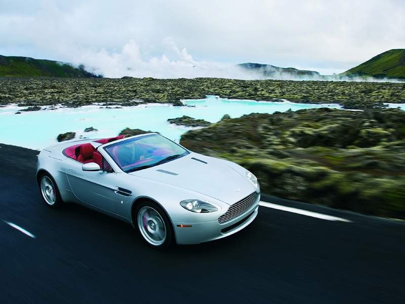 Aston Martin V8 Vantage Roadster już jest!