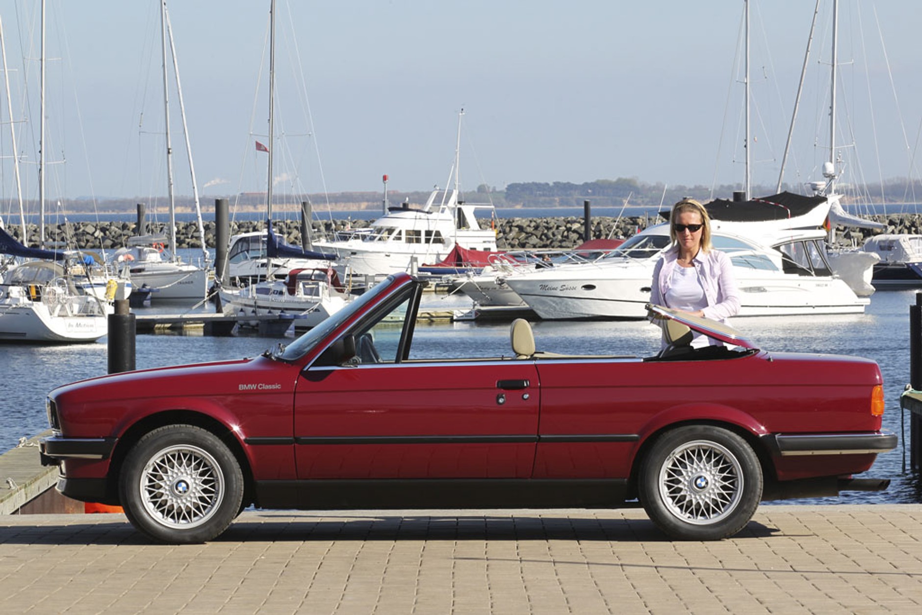 BMW E30 Cabrio - Czas na rekreację w klasycznym stylu