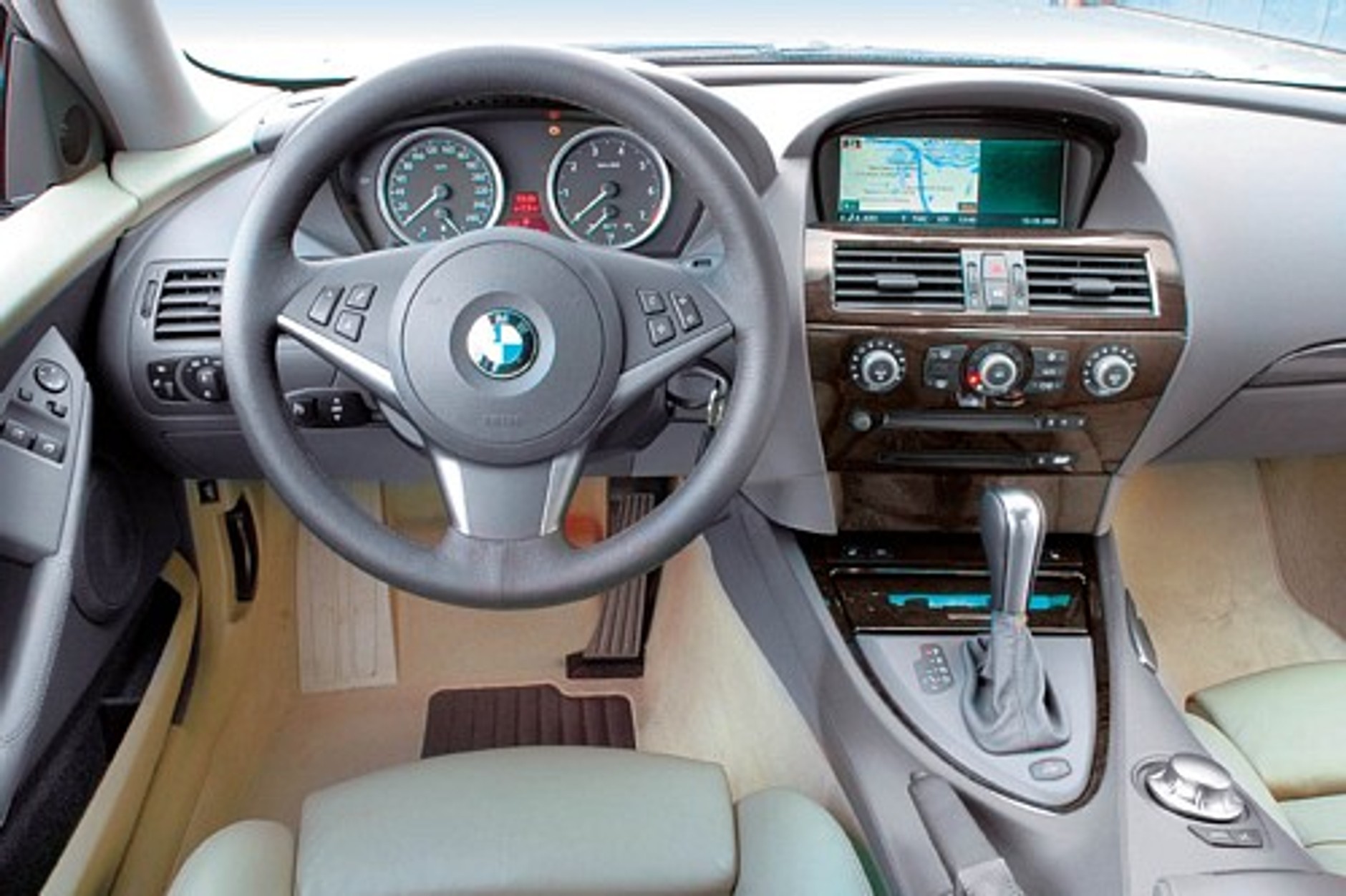 Ile drzwi może mieć coupé?