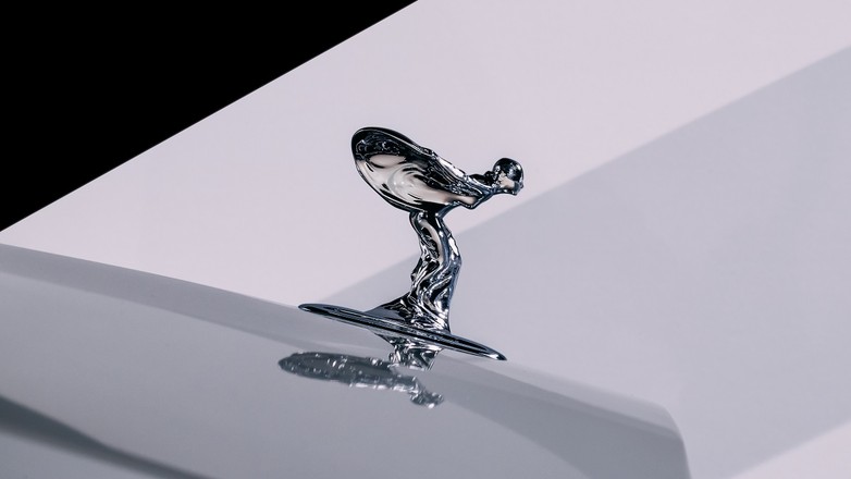 Ewolucja figurki Spirit of Ecstasy