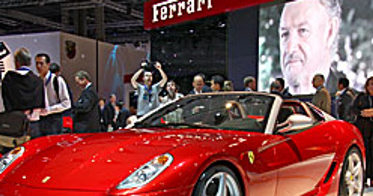 Ferrari daje darmową gwarancję i liczy na boom