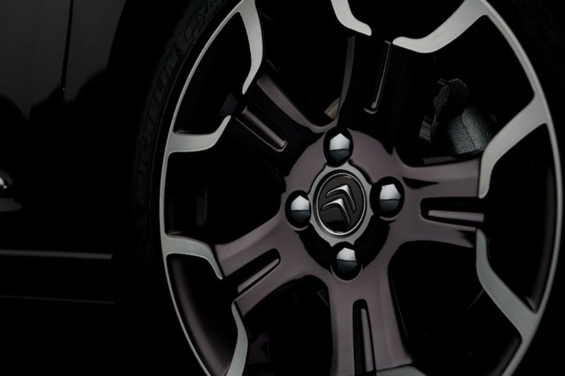 Citroën uruchomił DS Inside w jezyku polskim