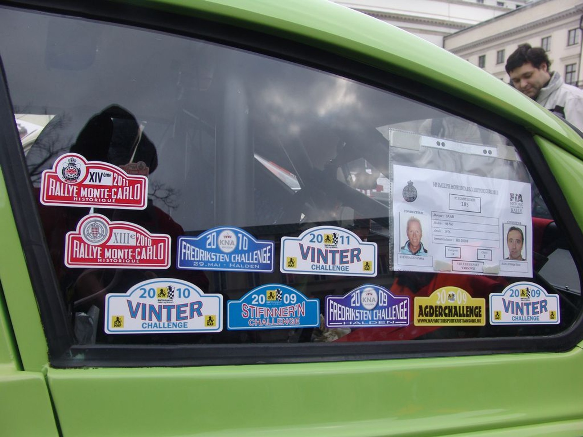 Rajd Monte-Carlo Historique 2011: wystartowali z Warszawy, pokonają 4100 km