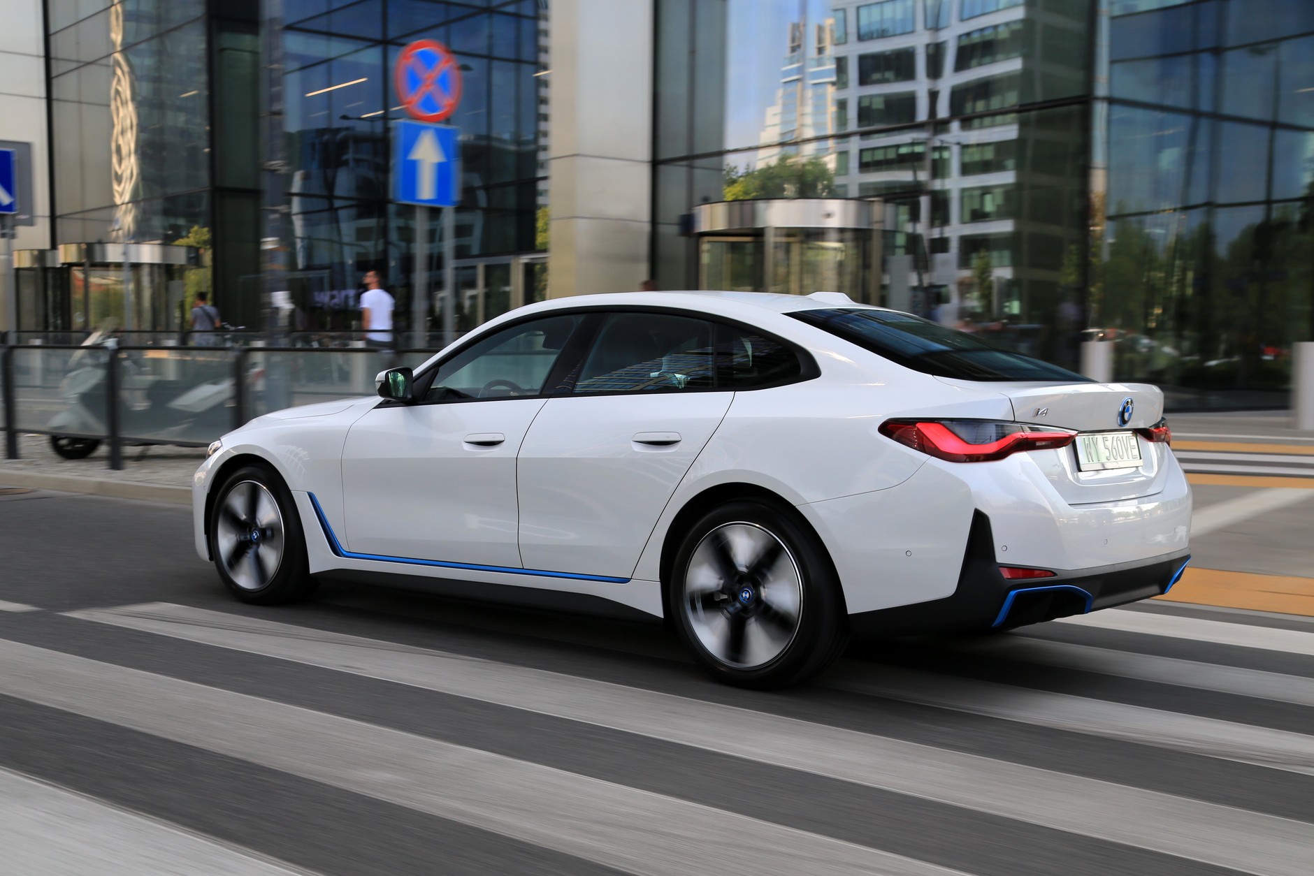 BMW i4 eDrive40 2022 r. 1 generacja