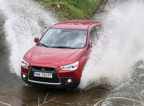 Mitsubishi ASX: na autostradę i do lasu
