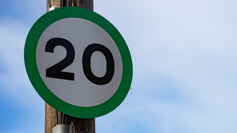 Tajemniczy zielony znak można spotkać na drogach Wielkiej Brytanii