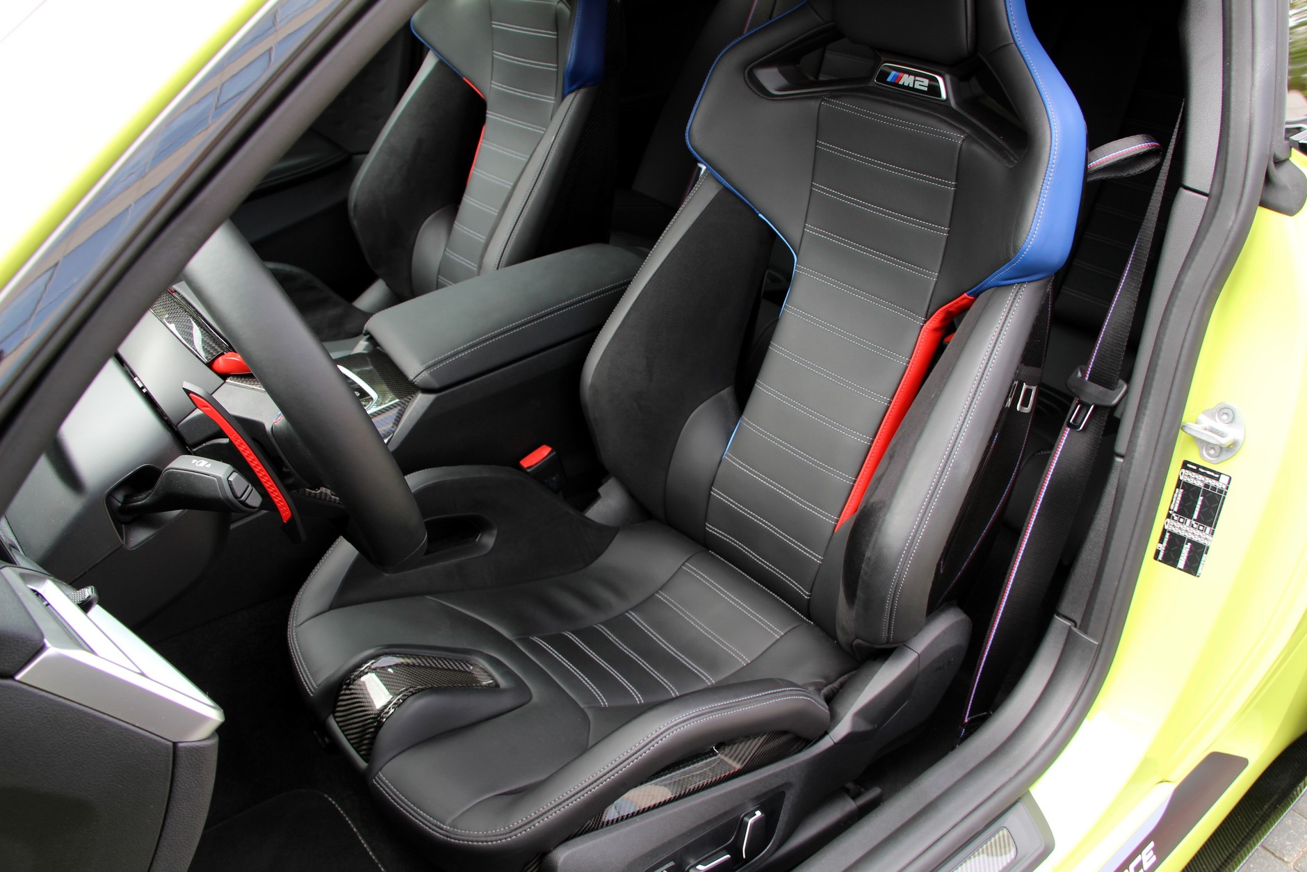 BMW M2 z akcesoriami M Performance