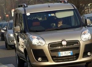 Fiat Doblo II (2009 - ): rodzinny, użytkowy, funkcjonalny. Test i opinie