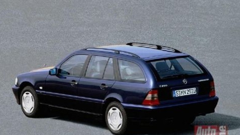 Audi A4 Avant 1.8, BMW 318i tour, Mercedes C180 - Ciężarówki do wożenia prestiżu