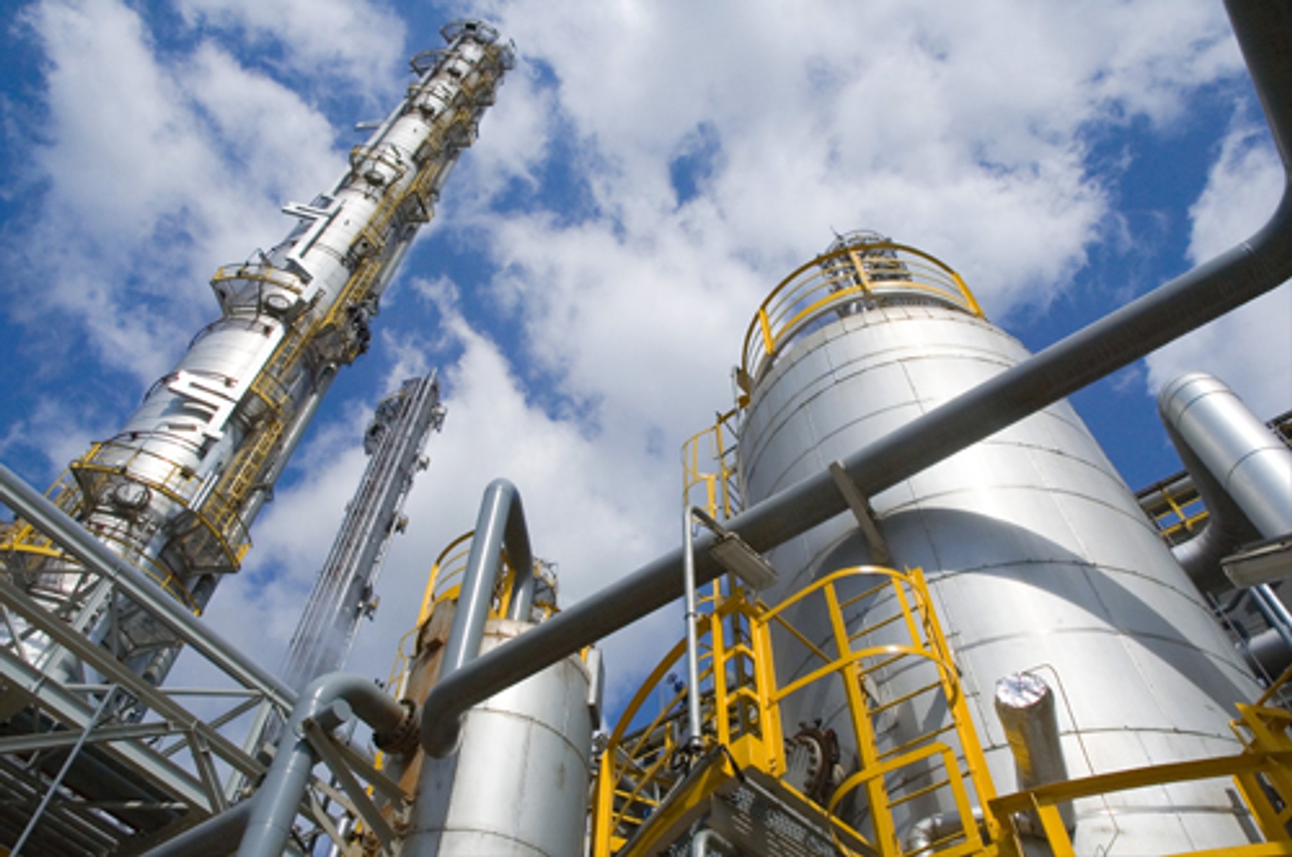 Dlaczego paliwo jest coraz droższe?