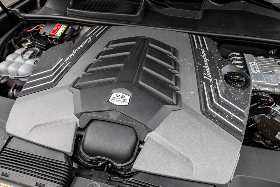 Lamborghini Urus - najdynamiczniej przyspieszający SUV na Ziemi