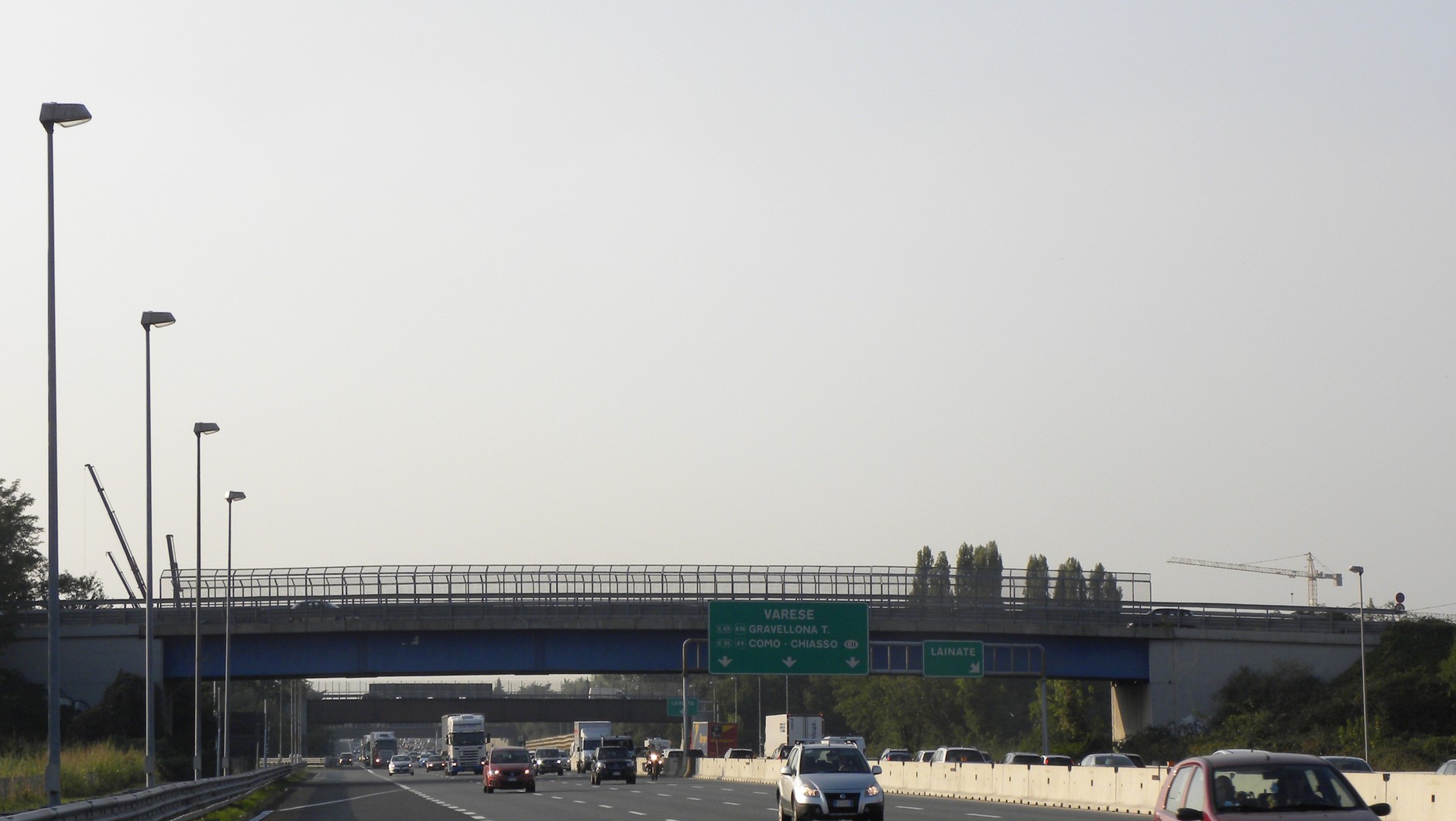 Tak współcześnie wygląda Autostrada dei Laghi, czyli pierwsza autostrada w historii.