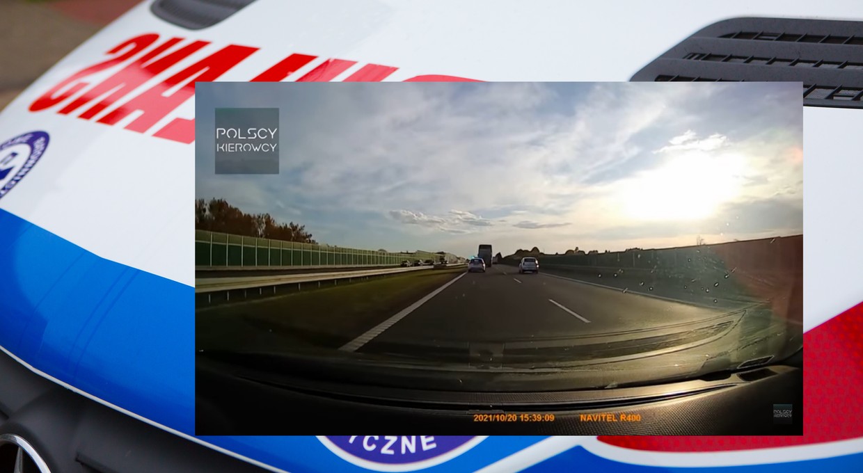 Autokar na lewym pasie. Nawet nie myślał, żeby puścić karetkę na sygnale