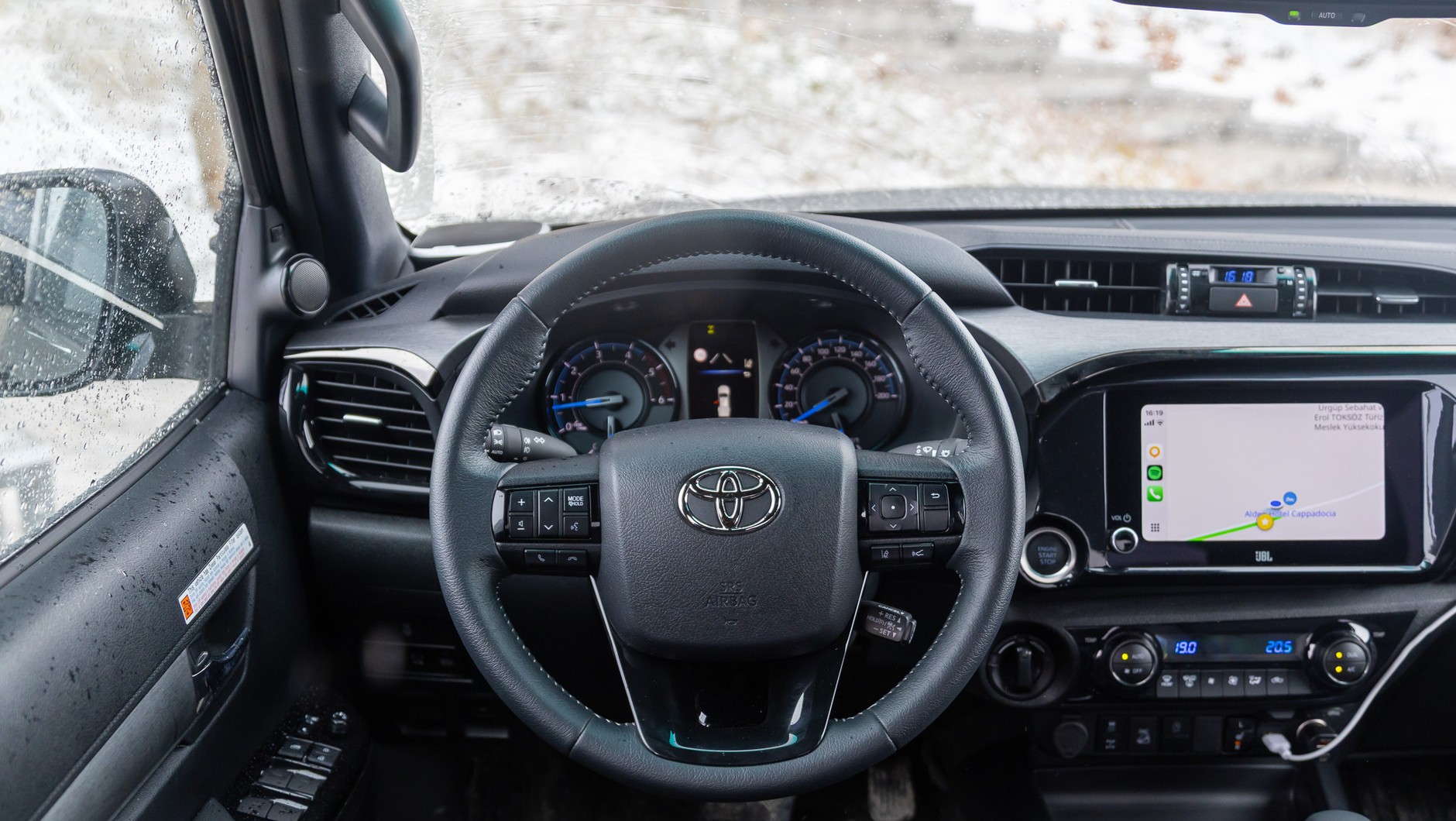 Toyota Hilux MHEV