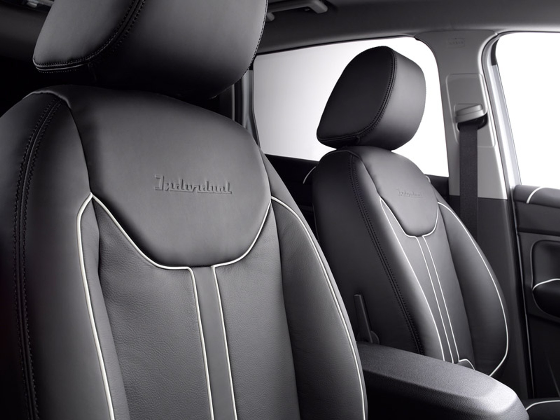 Paryż 2008: Ford Kuga 2.5 Turbo Individual