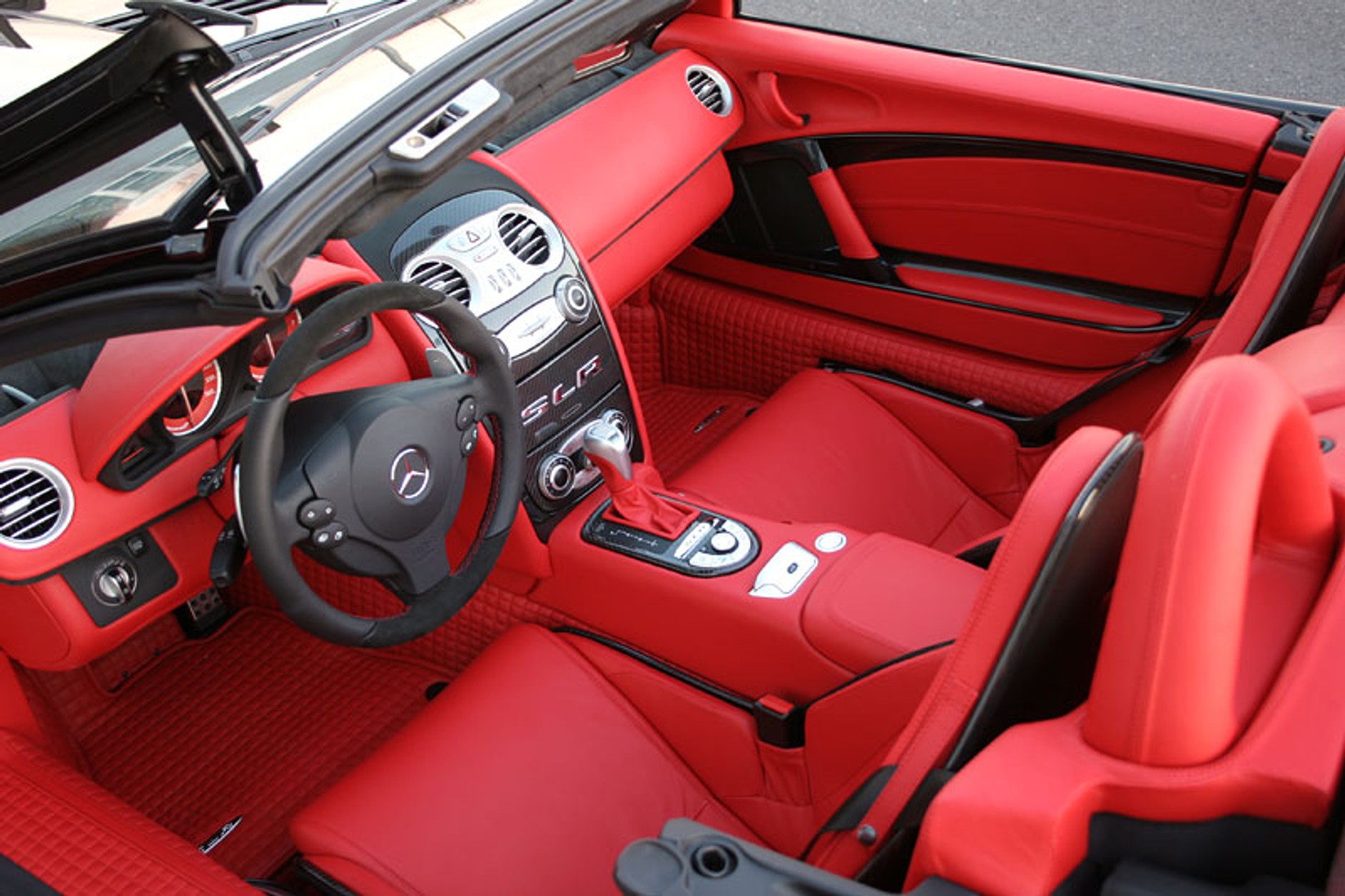 Essen Motor Show 2007: Brabus SLR Roadster – chromowany amfiteatr