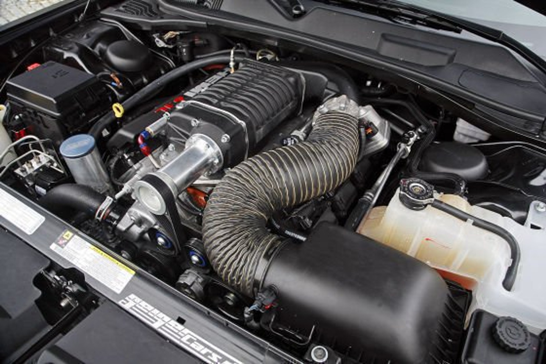 Camaro kontra Challenger i Mustang - V8 po tuningu wiele potrafi