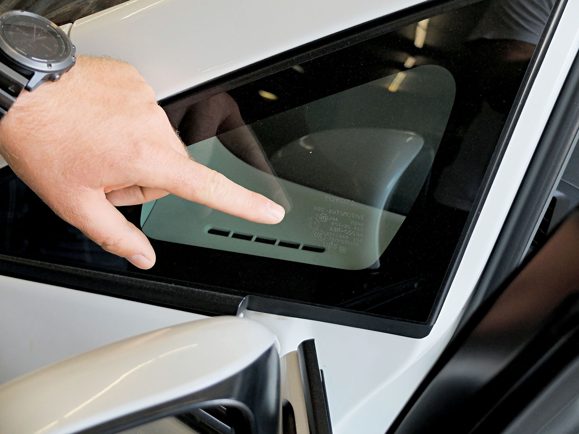 Kupujemy używaną hybrydę - takie auta mają wzięcie u złodziei