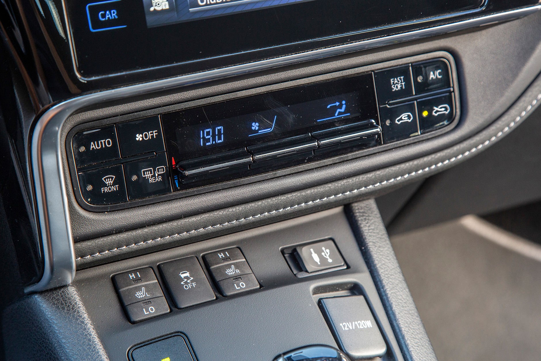 Toyota Auris Touring Sports kombi 1.8 Hybrid - hybryda dla aktywnych