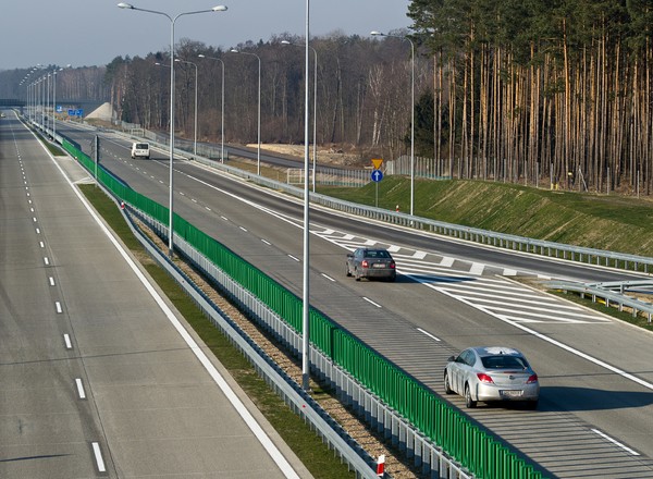 Autostrada A2 będzie miała trzy pasy. Jest termin