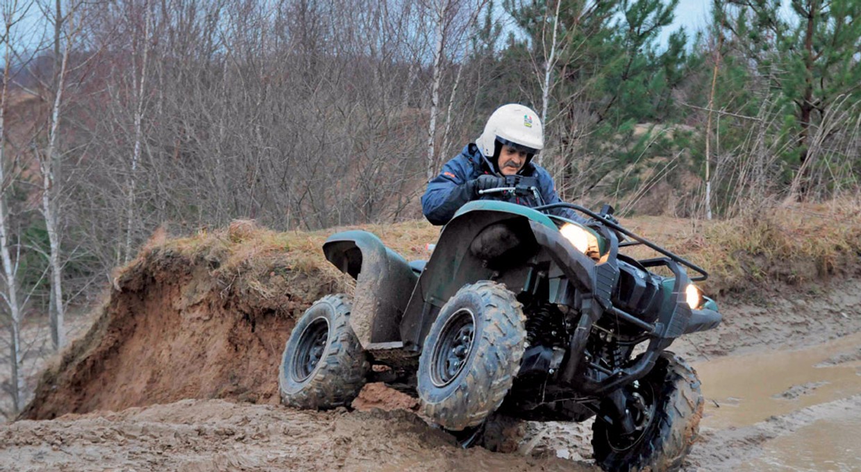 Quady pod kontrolą