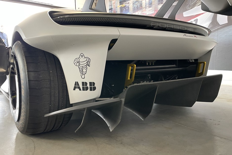Porsche Mission R