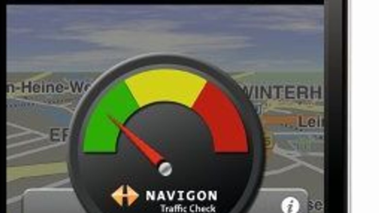 iPhone z nowymi mapami od Navigona