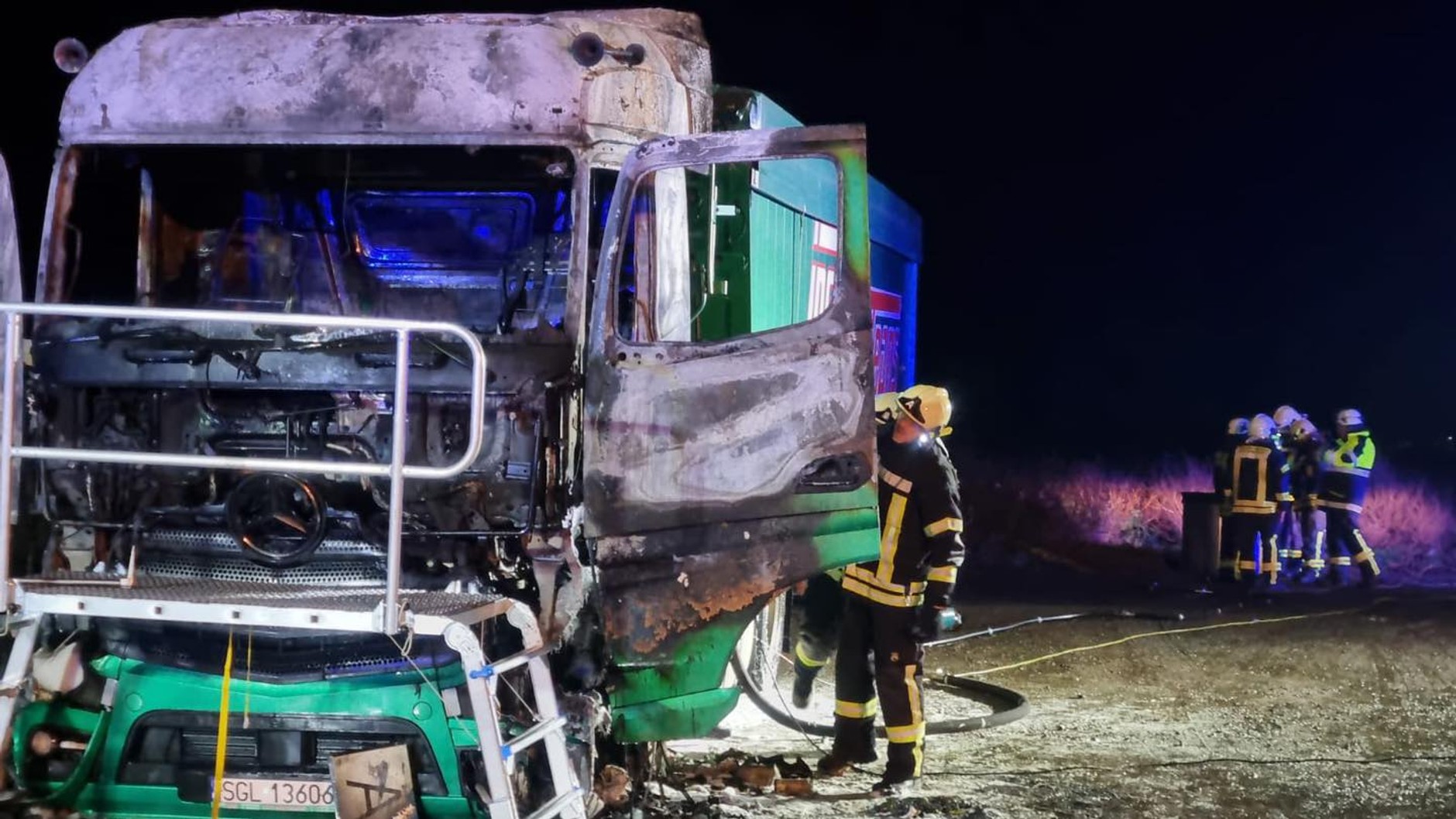 Ciężarówka spłonęła przez kuchenkę gazową