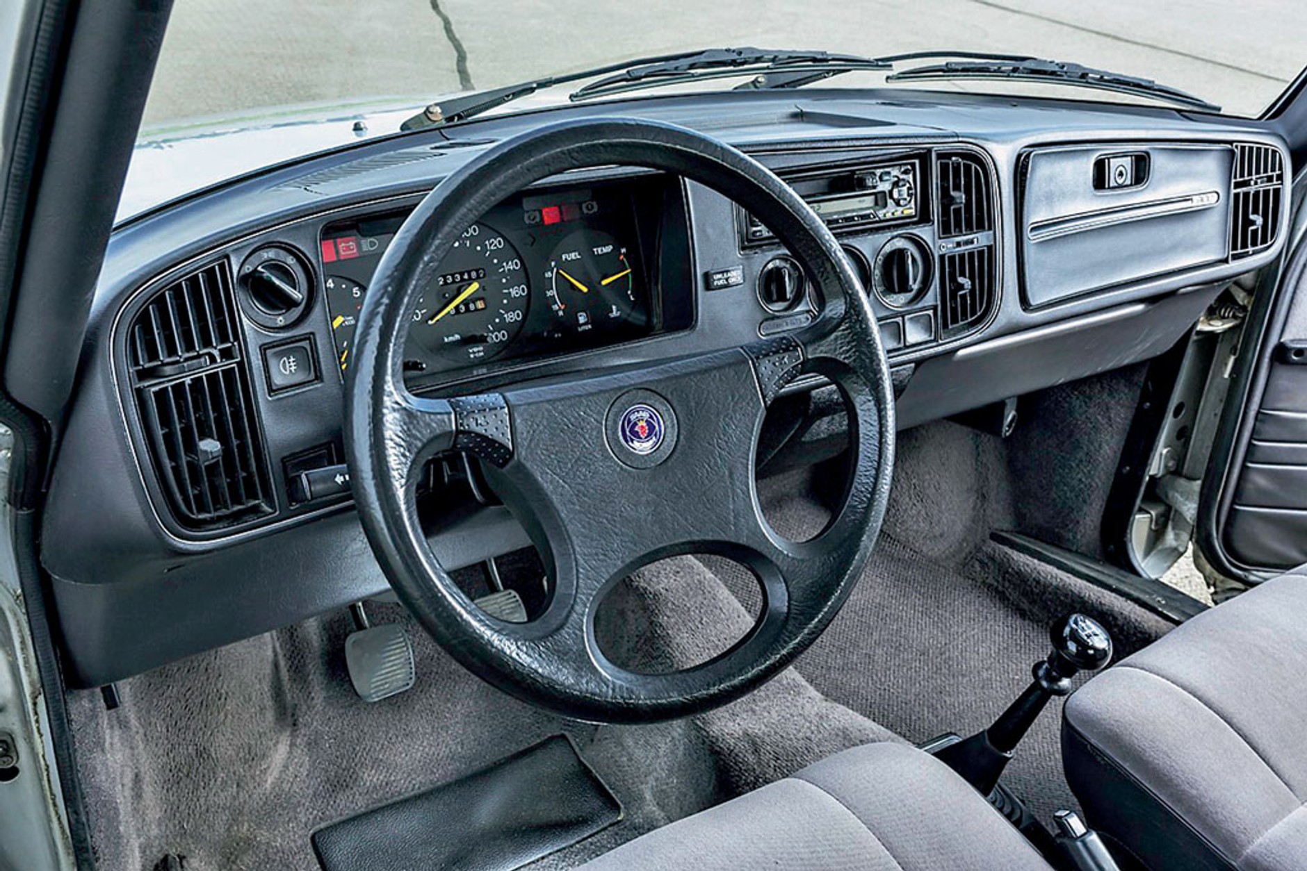 Saab 900 - Nie zawsze musi być turbo