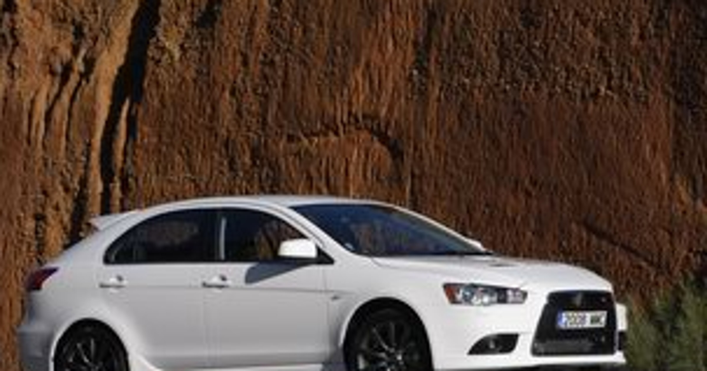 Mitsubishi Lancer Ralliart - Konkurent Imprezy WRX już w salonach