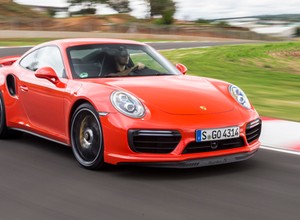 Porsche 911 Turbo S: Emocje na torze sięgnęły zenitu
