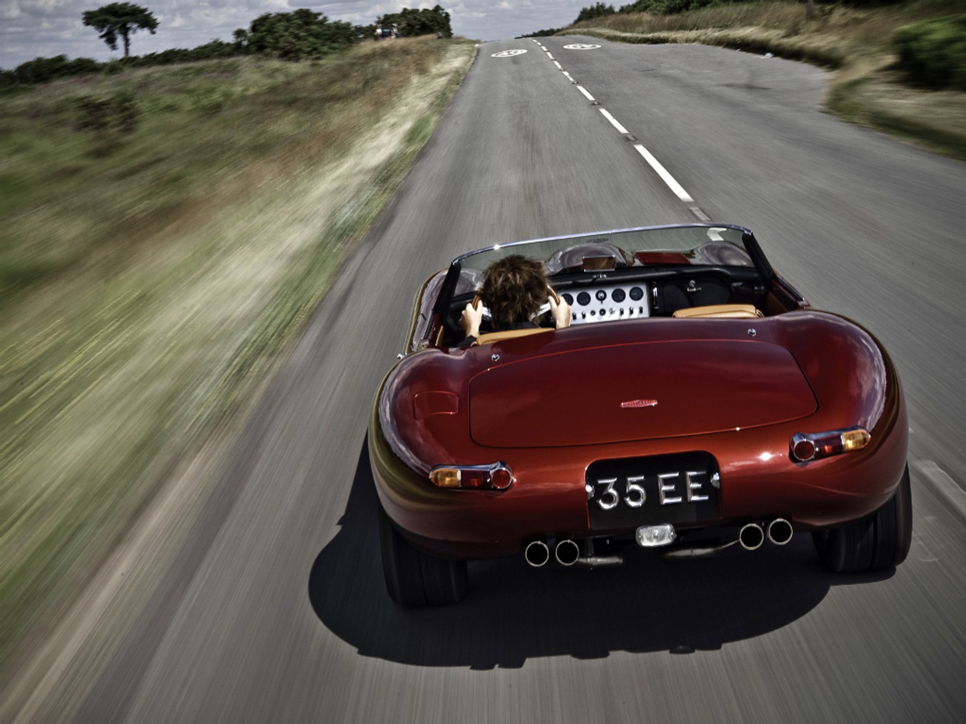 Jaguar E-Type Speedster - Nowoczesna legenda