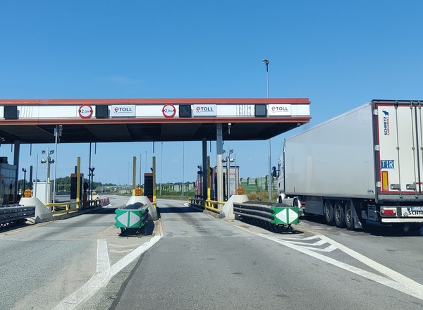 Przyjeżdżasz na święta z zagranicy? O tym musisz pamiętać