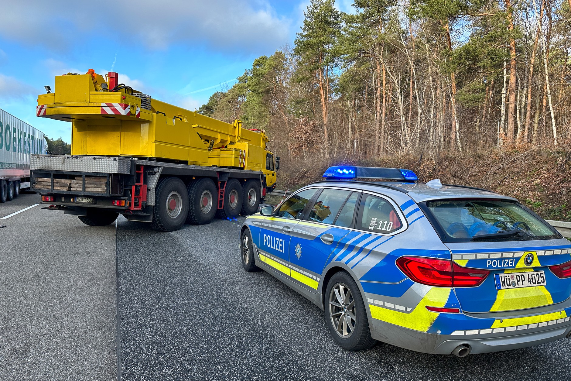 90 minut trwała akcja ratunkowa po wypadku, do którego doszło na niemieckiej autostradzie A3