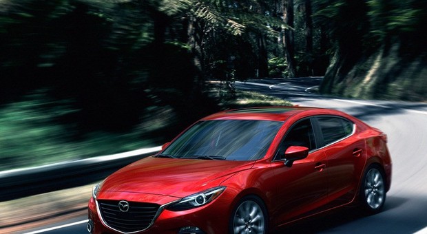 Mazda3 sedan już w całej okazałości