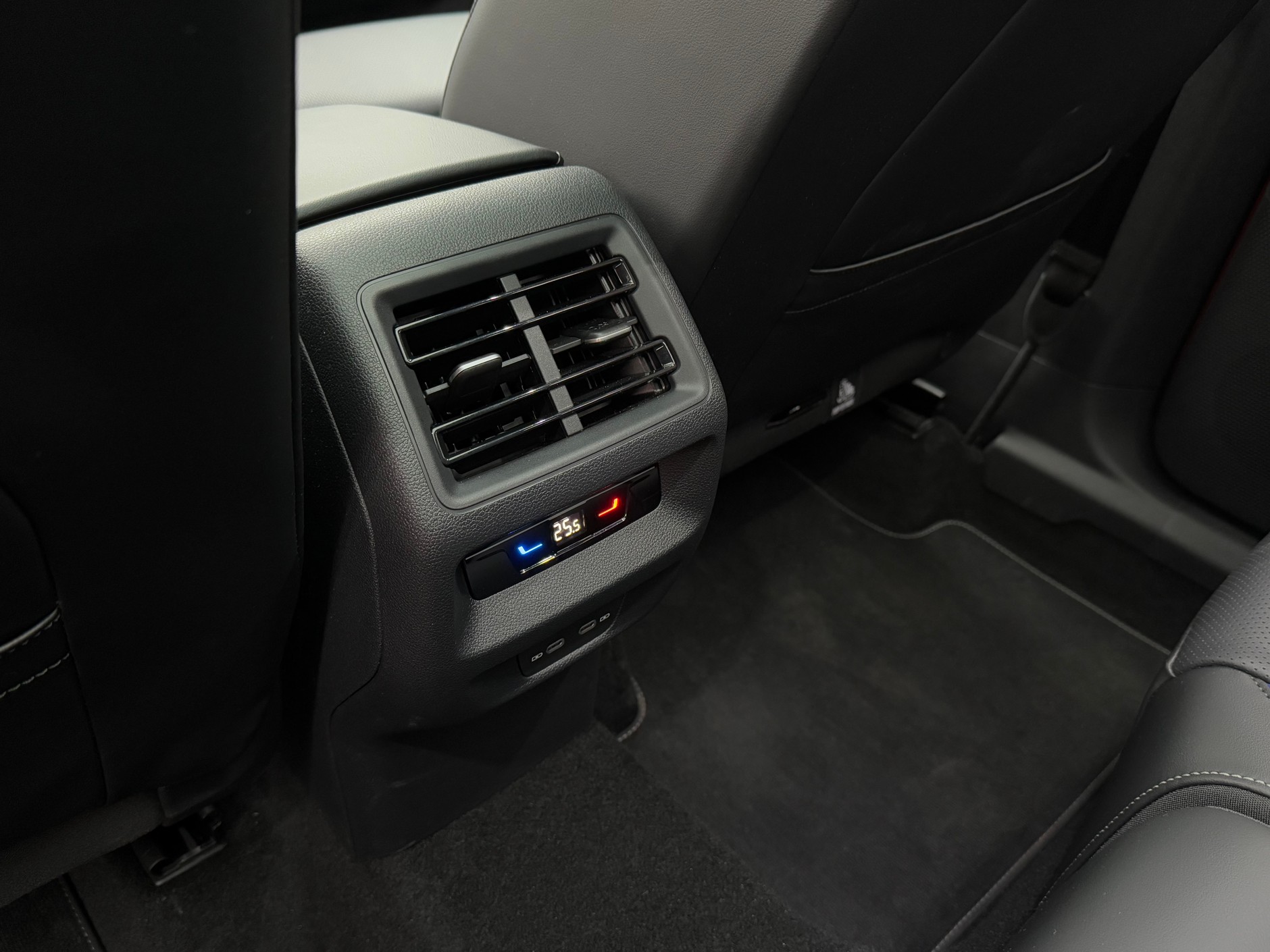 Volkswagen Tiguan R-line eHybrid 2024