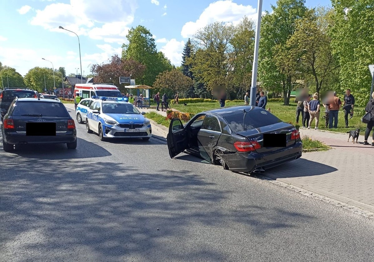 Kierowca Mercedesa z Anglii zatrzymany przez policję