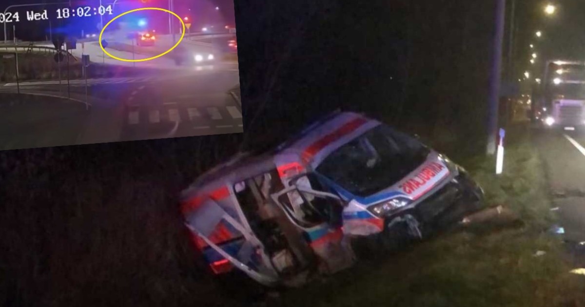 Rozbity ambulans, którym podróżował ratownik Piotr Miernecki